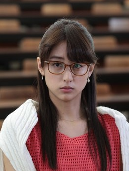 山本美月